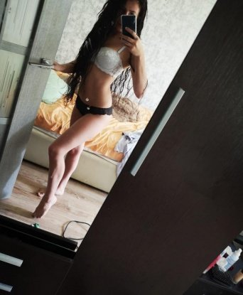 💋 Со мной ты почувствуешь себя настоящим мужчиной! 👠 Я опытная индивидуалка и знаю, как доставить настоящее удовольствие. 😍 В моем арсенале есть разнообразные услуги, которые позволят тебе окунуться в мир незабываемых эмоций. 🌹 От меня ты получишь только самые приятные и нежные ощущения. Доверься моим нежными рукам и убедись в этом сам! 💕 Мои фото настоящие, ты увидишь все мои прелести. Жду тебя в Москве, чтобы устроить тебе настоящий праздник! 🌃💫 Ольга